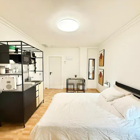 Amch Palacios Lägenhetshotell 3*